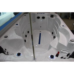 Плавательный спа-бассейн JNJ Spas 8228 California